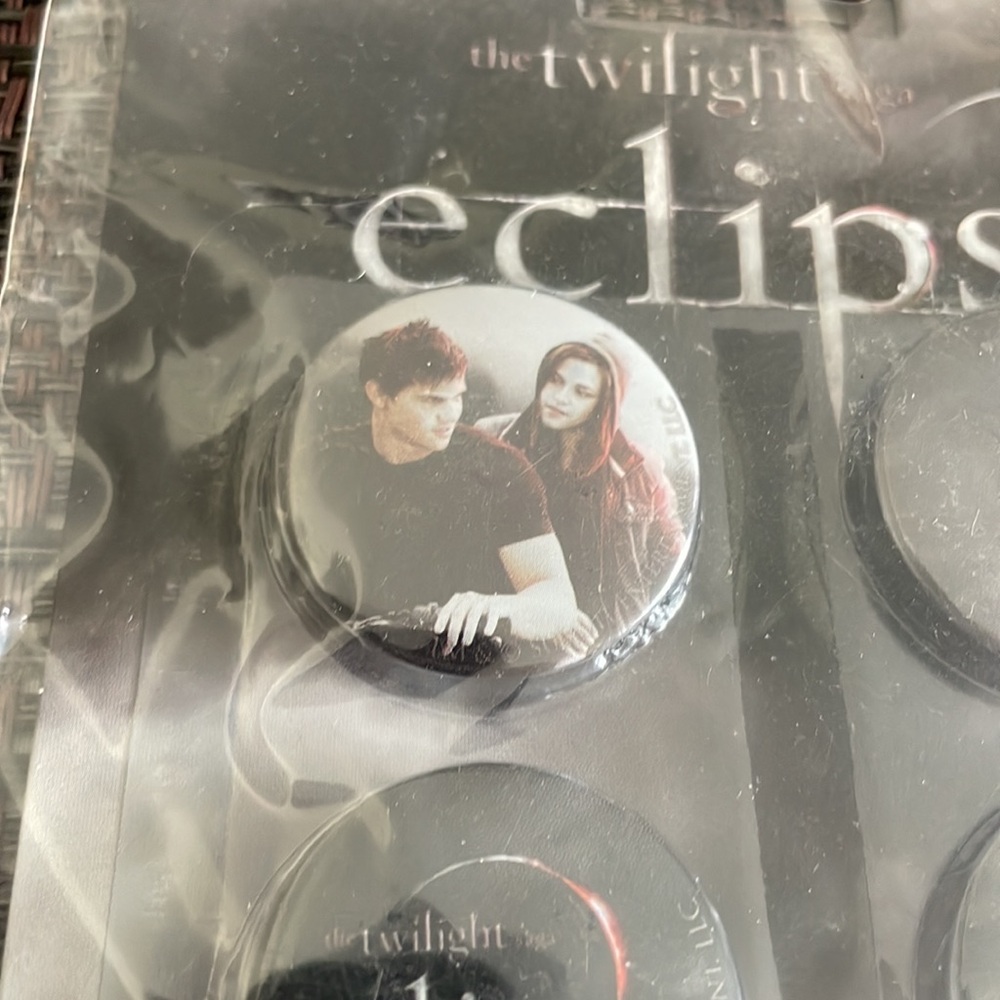 Twilight Eclipse Button Pin Set - Picture 2 of 6